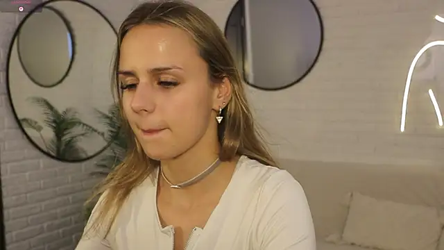 Wendy_D0ll Adlı Modelin Canlı Sohbet Odası