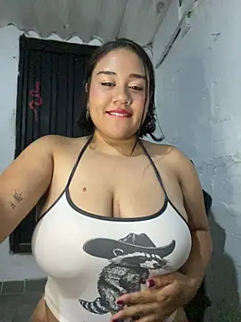 SofiaGarcia7 Adlı Modelin Canlı Sohbet Odası