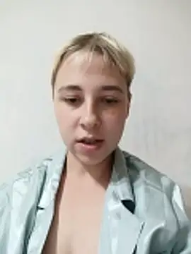Gussie_Bridie Adlı Modelin Canlı Sohbet Odası