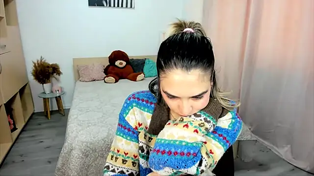 AlexaJuly Ruang Obrolan Langsung