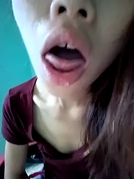 Lonalysexy Adlı Modelin Canlı Sohbet Odası