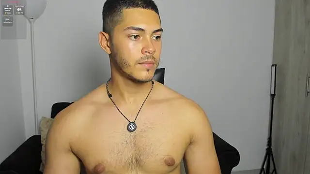 Iamdylan777 Adlı Modelin Canlı Sohbet Odası