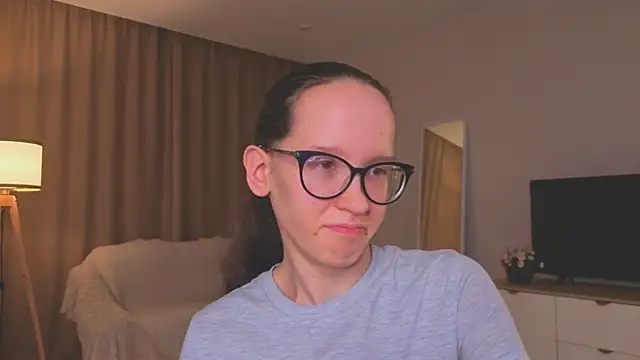 חדר צ'אט בשידור חי של BettyBrowni