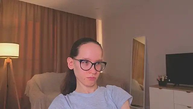 BettyBrowni 现场聊天室