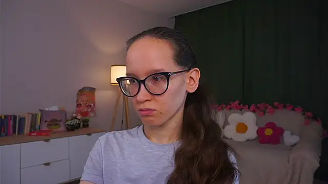 חדר צ'אט בשידור חי של BettyBrowni