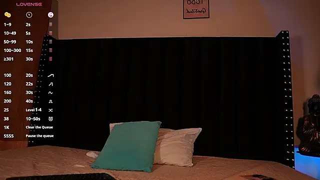littleebluee Live chatroom