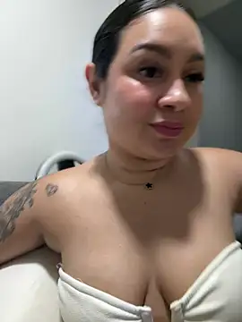 Pretty_Isadora Live Chatraum
