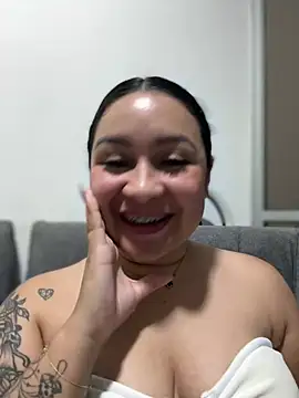 Pretty_Isadora Cameră chat live