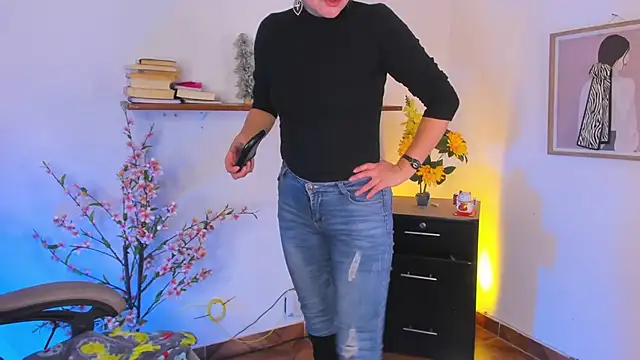 חדר צ'אט בשידור חי של Chanelll_Taylorr_