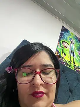 חדר צ'אט בשידור חי של XJapinhazty