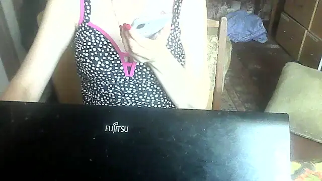 Yana-fiesta Adlı Modelin Canlı Sohbet Odası