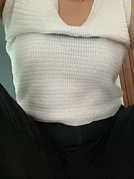 Milk_Mom99 – live chatrum