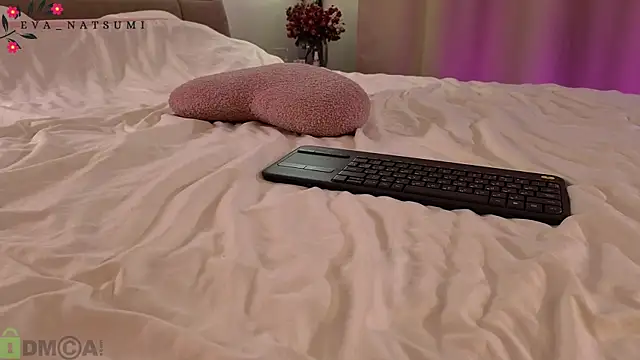 Eva_Natsumi чат на живо