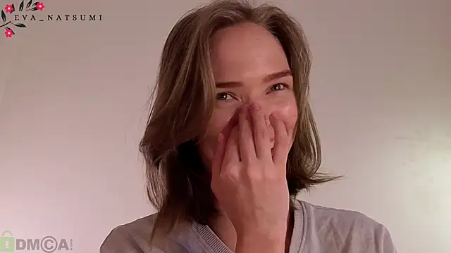 Онлайн чат Eva_Natsumi