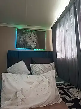 Queen-Chocolate Cameră chat live
