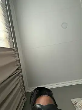 Phòng Chat Trực Tiếp Masked_SexyMelons