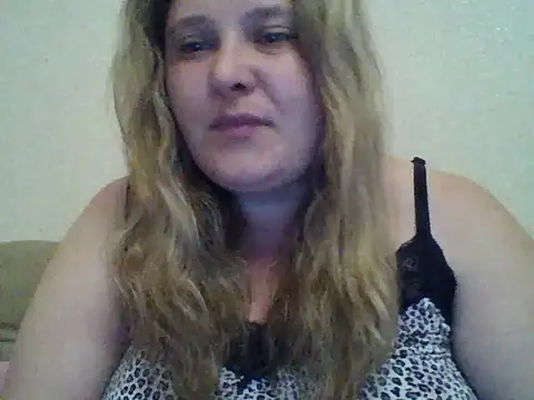 ParisMimi – live chatrum