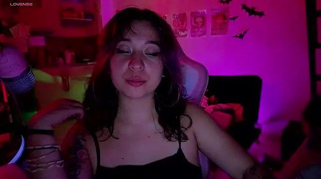 Celeste_Bauman élő chatszobája