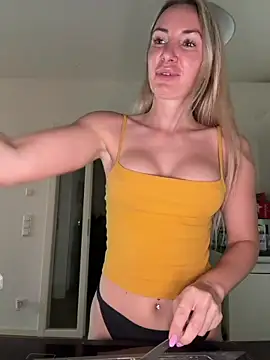 חדר צ'אט בשידור חי של Micky_Muffin