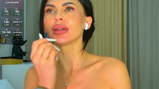 Chat soba uživo modela KimDavisBaby