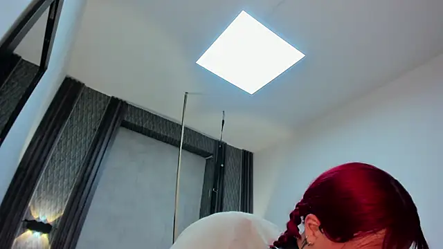 Sala de chat ao vivo de selene_red_