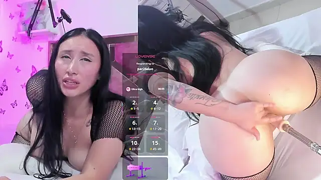 lili_moonn élő chatszobája