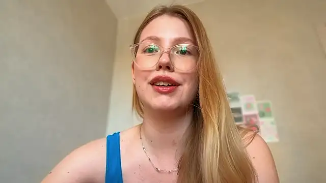 HoneyAudrey's Live Chat Room