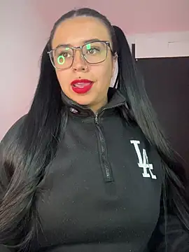 Devilsweet17 Live chatroom