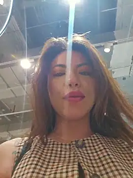 חדר צ'אט בשידור חי של Karen_San_Miguel