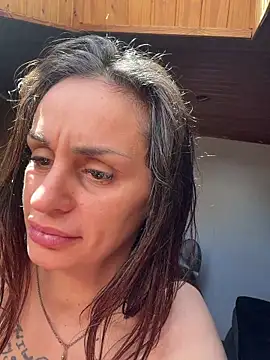 غرفة دردشة ClaireDeLunee المباشرة