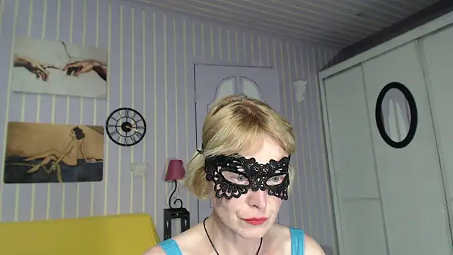Chat soba uživo modela MarquisedeSade