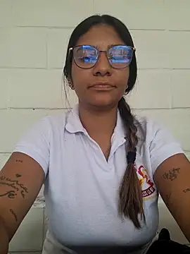 Sofythom1n Live chat-huone