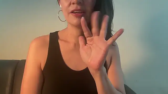 غرفة دردشة LorenHolmes المباشرة