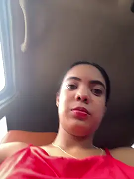 NAUGHTY_LITTLE_18's Live Chat Room