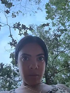 Pokój czatu na żywo – NAUGHTY_LITTLE_18