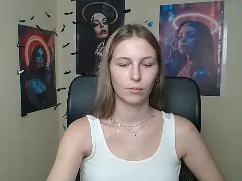 StrangerGi – Naživo chatovacia miestnosť