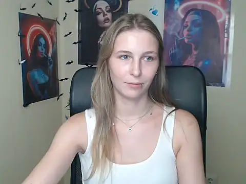 Živá chatovací místnost StrangerGi