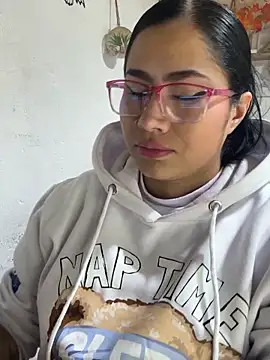 Sala de chat ao vivo de Sweet__Nurse1