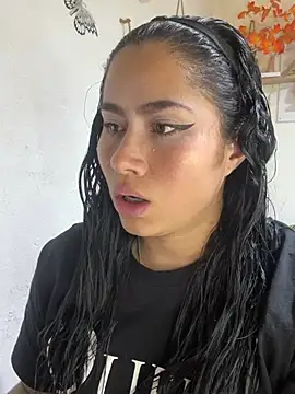 Sweet__Nurse1 Adlı Modelin Canlı Sohbet Odası