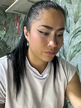 Sweet__Nurse1 Adlı Modelin Canlı Sohbet Odası