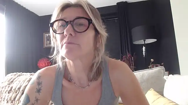 godinflower's Live Sex Cam Show