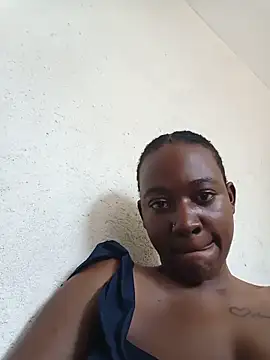 Broan_me Adlı Modelin Canlı Sohbet Odası