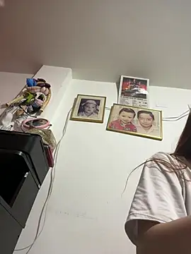 Cloew_Marz live-chat rom