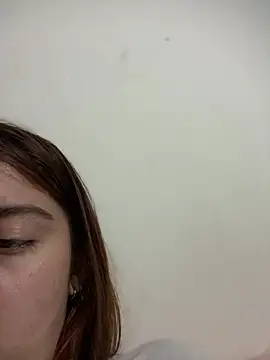 Cloew_Marz Adlı Modelin Canlı Sohbet Odası