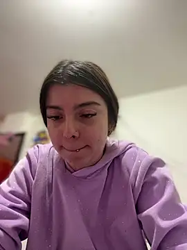 Cloew_Marz élő chatszobája