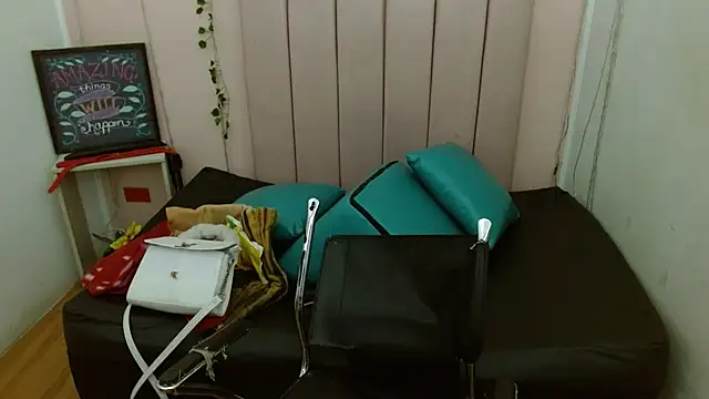 Živá chatovací místnost camila_williamss