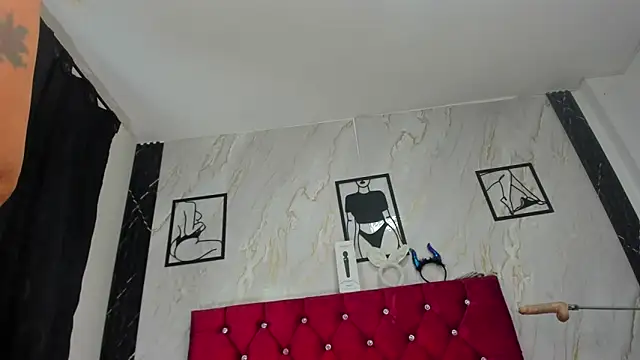 חדר צ'אט בשידור חי של Kazsandraa