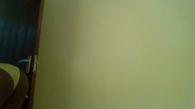 Yours_little_secret Live chatroom
