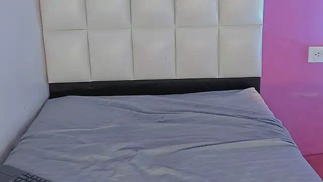 Živá chatovací místnost Alanna_hot3