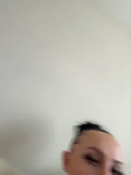 riri_bstvx Live Chatraum